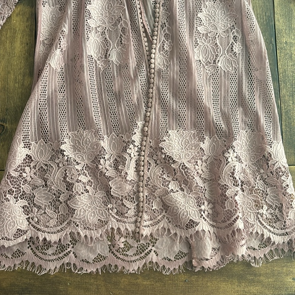 Paper Tee Open Front Overlay - Picture 2 of 3
